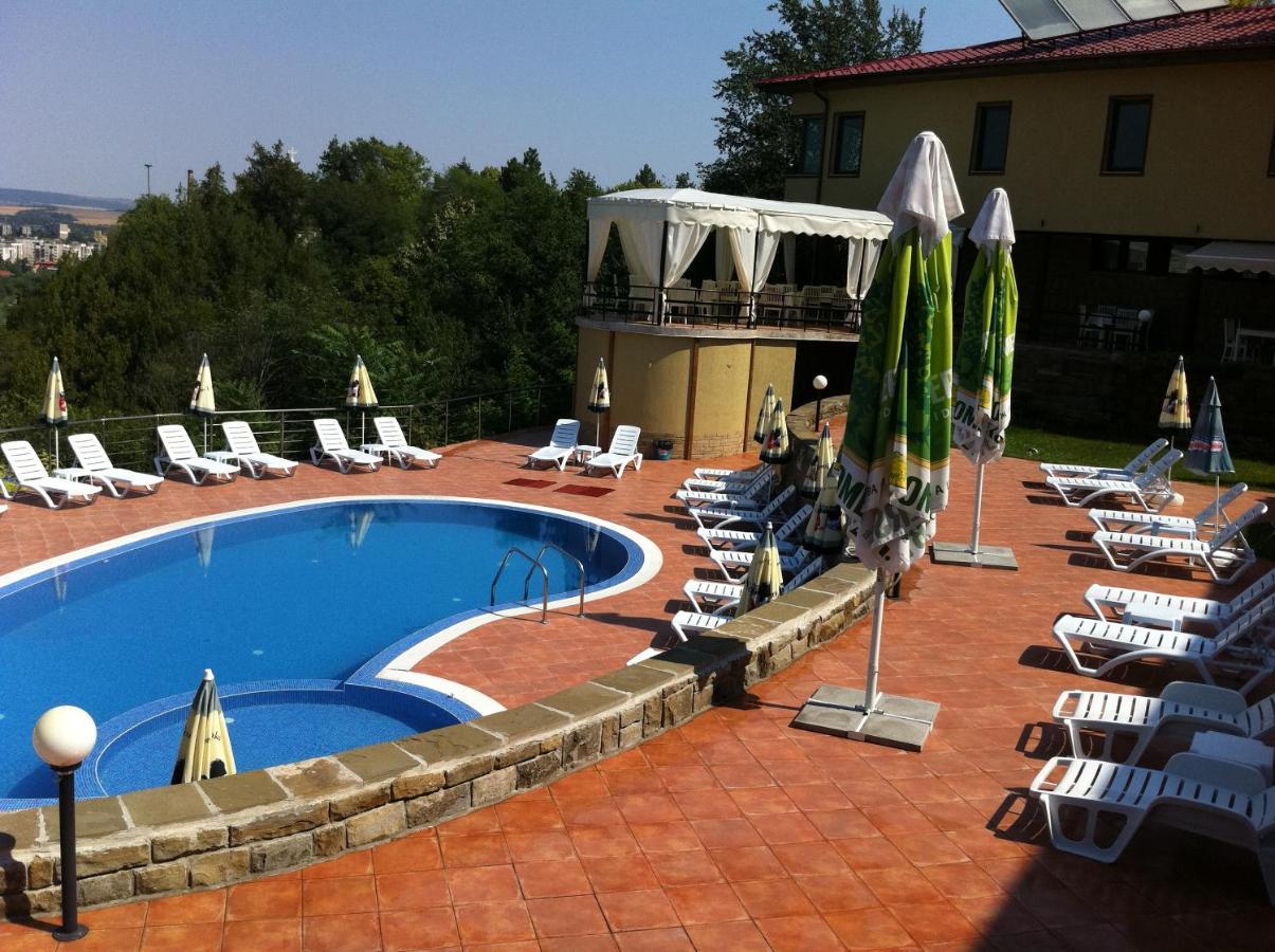 Park Hotel Stratesh Lovech Exteriör bild